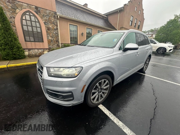2017 Audi Q7 Premium Plus with VIN WA1LAAF70HD034782, listed as a Copart auction lot 56847135 with 136,433 mi miles and Clean title. Bid and sale history available at DreamBid. Image 1.