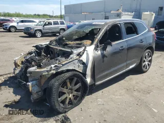 2019 Volvo XC60 Inscription z VIN YV4A22RL9K1309662, wystawiony jako Copart lot #54296595 z przebiegiem Nie podano mil oraz Szkoda całkowita • Salvage title. Historia ofert i sprzedaży dostępna na DreamBid. Obrazek 1.