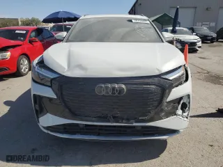 2024 Audi Q4 e-tron Premium Plus with VIN WA1L2BFZ2RP000542, listed as a Copart auction lot 58436604 with 4,946 mi miles and Salvage Title. Bid and sale history available at carsss.com. Image 5.