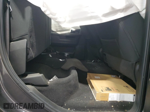 2024 Ram 1500 Warlock z VIN 1C6RR7LG4RS124442, wystawiony jako Copart lot #59038785 z przebiegiem 25 042 mil mil oraz Szkoda całkowita • Salvage title. Historia ofert i sprzedaży dostępna na DreamBid. Obrazek 10.