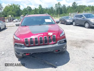 2017 Jeep Cherokee Trailhawk L Plus с VIN 1C4PJMBS4HD217640, выставлен на аукционе IAAI как лот 42546332 с пробегом 58 141 миль миль и . История ставок и продаж доступна на DreamBid. Изображение 12.