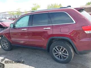 2018 Jeep Grand Cherokee Limited with VIN 1C4RJFBG7JC199758, listed as a IAAI auction lot 42241394 with 108,141 mi miles and . Bid and sale history available at DreamBid. Image 15.