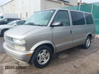 2005 Chevrolet Astro with VIN 1GNEL19X75B111070, listed as a IAAI auction lot 42029081 with Not Provided miles. Bid and sale history available at carsss.com. Image 2.
