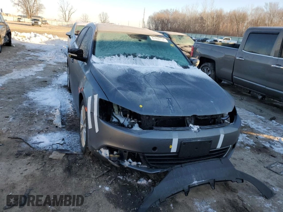 2011 Volkswagen Jetta SEL with VIN 3VWLZ7AJ2BM360094, listed as a Copart auction lot 87444734 with 140,417 mi miles and Salvage title. Bid and sale history available at DreamBid. Image 5.