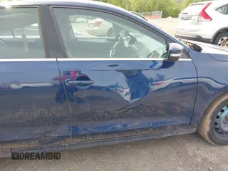 2013 Volkswagen Jetta SE z VIN 3VWDP7AJ0DM292598, wystawiony jako IAAI lot #42360798 z przebiegiem 169 885 mil mil oraz . Historia ofert i sprzedaży dostępna na DreamBid. Obrazek 12.