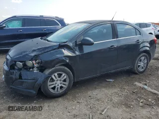 2014 Chevrolet Sonic LT z VIN 1G1JC5SH9E4146580, wystawiony jako Copart lot #54521515 z przebiegiem 183 000 mil mil oraz Szkoda całkowita • Salvage title. Historia ofert i sprzedaży dostępna na DreamBid. Obrazek 1.