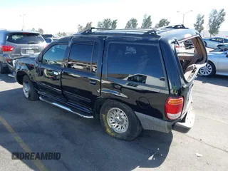 2000 Ford Explorer XLS z VIN 1FMZU62X1YZB46614, wystawiony jako IAAI lot #40636991 z przebiegiem Nie podano mil oraz . Historia ofert i sprzedaży dostępna na DreamBid. Obrazek 3.