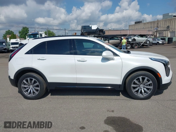2020 Cadillac XT4 FWD Sport with VIN 1GYFZER4XLF116224, listed as a IAAI auction lot 42759271 with 31,395 mi miles and . Bid and sale history available at DreamBid. Image 13.