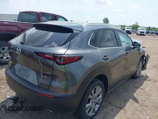 2025 Mazda CX-30 S Preferred with VIN 3MVDMBCM2SM776872, listed as a IAAI auction lot 42582130 with 9,541 mi miles and . Bid and sale history available at DreamBid. Image 4.