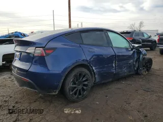 2020 Tesla Model Y Long Range with VIN 5YJYGDEE6LF024397, listed as a Copart auction lot 46519605 with 81,236 mi miles and Non Repairable. Bid and sale history available at DreamBid. Image 3.