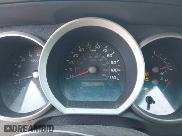 2006 Toyota 4Runner SR5 z VIN JTEBU14R360098120, wystawiony jako IAAI lot #42437637 z przebiegiem 225 753 mil mil oraz . Historia ofert i sprzedaży dostępna na DreamBid. Obrazek 7.