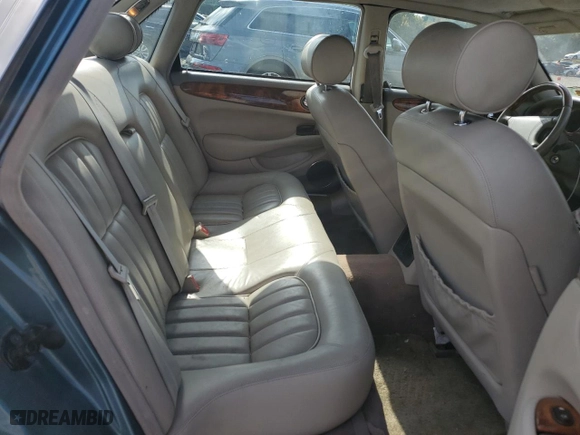 2000 Jaguar XJ with VIN SAJDA14C4YLF17633, listed as a Copart auction lot 74607544 with 89,114 mi miles and Clean Title. Bid and sale history available at carsss.com. Image 10.