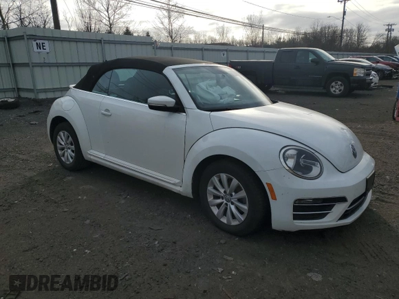 2018 Volkswagen Beetle S z VIN 3VW5DAAT3JM514865, wystawiony jako Copart lot #41675185 z przebiegiem Nie podano mil oraz Szkoda całkowita • Salvage title. Historia ofert i sprzedaży dostępna na DreamBid. Obrazek 4.