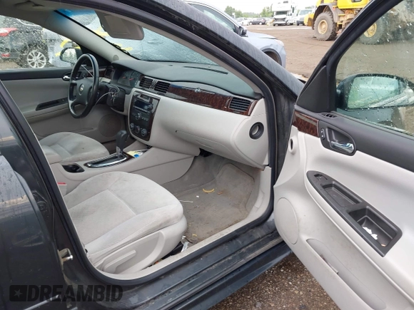 2014 Chevrolet Impala LS with VIN 2G1WA5E38E1110029, listed as a IAAI auction lot 42609288 with 213,861 mi miles and . Bid and sale history available at DreamBid. Image 5.