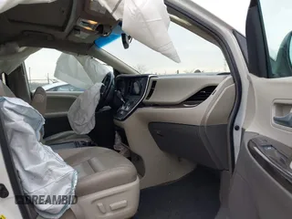 2016 Toyota Sienna Ltd with VIN 5TDDK3DC3GS129715, listed as a IAAI auction lot 40849430 with 138,724 mi miles. Bid and sale history available at carsss.com. Image 5.