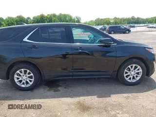 2019 Chevrolet Equinox LT z VIN 2GNAXKEV0K6155732, wystawiony jako IAAI lot #42393168 z przebiegiem 104 817 mil mil oraz . Historia ofert i sprzedaży dostępna na DreamBid. Obrazek 13.
