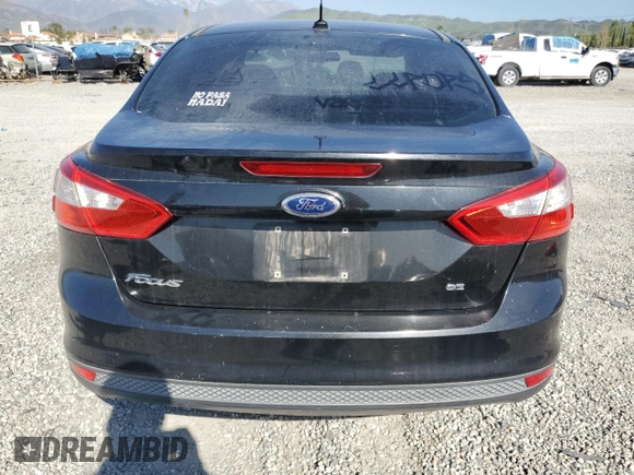 2014 Ford Focus SE with VIN 1FADP3F21EL231542, listed as a Copart auction lot 52360035 with 183,853 mi miles and Clean Title. Bid and sale history available at carsss.com. Image 6.
