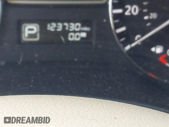 2015 Nissan Pathfinder Platinum with VIN 5N1AR2MN0FC648839, listed as a IAAI auction lot 41954795 with 123,730 mi miles and . Bid and sale history available at DreamBid. Image 16.