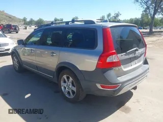 2008 Volvo XC70 with VIN YV4BZ982681006008, listed as a IAAI auction lot 41870625 with 248,341 mi miles. Bid and sale history available at carsss.com. Image 3.