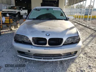 2003 BMW 3 Series 330i with VIN WBAEV534X3KM05095, listed as a Copart auction lot 82410974 with 220,644 mi miles and Salvage Title. Bid and sale history available at carsss.com. Image 5.
