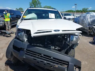 2004 Toyota 4Runner SR5 with VIN JTEBU14R240025253, listed as a IAAI auction lot 42170891 with 238,866 mi miles and . Bid and sale history available at DreamBid. Image 13.