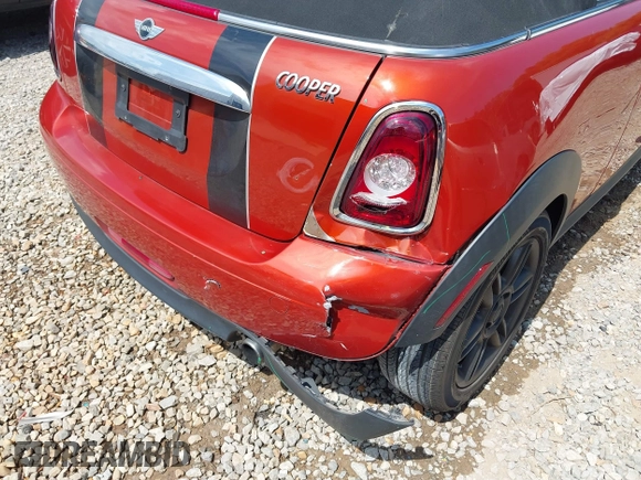 2011 MINI Convertible with VIN WMWZN3C57BTZ89303, listed as a IAAI auction lot 42352242 with 146,448 mi miles and . Bid and sale history available at DreamBid. Image 6.