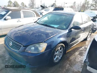 2005 Nissan Altima 3.5 SE with VIN 1N4BL11DX5C225173, listed as a IAAI auction lot 41491751 with 203,795 mi miles. Bid and sale history available at carsss.com. Image 17.