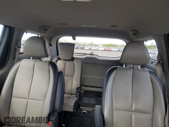 2016 Kia Sedona SX with VIN KNDMC5C16G6185902, listed as a Copart auction lot 53005185 with 102,985 mi miles and Clean Title. Bid and sale history available at carsss.com. Image 10.
