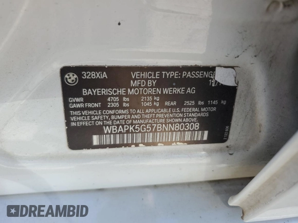 2011 BMW 3 Series 328i xDrive z VIN WBAPK5G57BNN80308, wystawiony jako Copart lot #56740035 z przebiegiem 86 056 mil mil oraz Szkody całkowita. Historia ofert i sprzedaży dostępna na DreamBid. Obrazek 12.