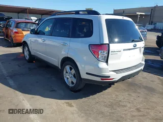 2010 Subaru Forester 2.5X Premium with VIN JF2SH6CC6AG720584, listed as a IAAI auction lot 41666604 with 110,252 mi miles. Bid and sale history available at carsss.com. Image 3.