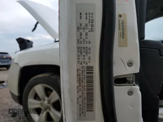 2016 Jeep Compass Sport SE z VIN 1C4NJCBA6GD665465, wystawiony jako Copart lot #78461524 z przebiegiem 169 170 mil mil oraz Szkoda całkowita • Salvage title. Historia ofert i sprzedaży dostępna na DreamBid. Obrazek 12.