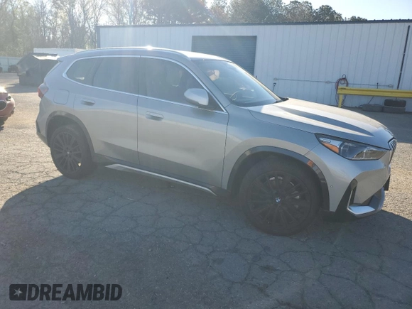 2024 BMW X1 xDrive28i с VIN WBX73EF0XR5Y44267, выставлен на аукционе Copart как лот 48799935 с пробегом 13 284 миль миль и Списание • Salvage title. История ставок и продаж доступна на DreamBid. Изображение 4.