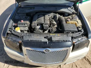 2005 Chrysler 300 with VIN 2C3AA53G55H182941, listed as a Copart auction lot 67077814 with 152,446 mi miles and Salvage Title. Bid and sale history available at carsss.com. Image 13.