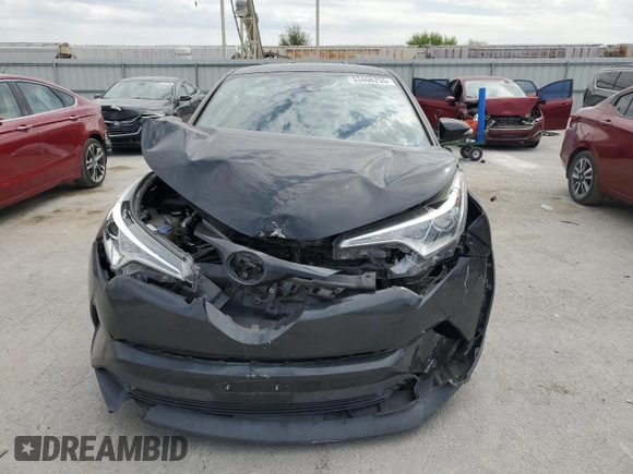 2018 Toyota C-HR XLE z VIN NMTKHMBX2JR036806, wystawiony jako Copart lot #53466255 z przebiegiem 66 915 mil mil oraz Szkoda całkowita • Salvage title. Historia ofert i sprzedaży dostępna na DreamBid. Obrazek 5.