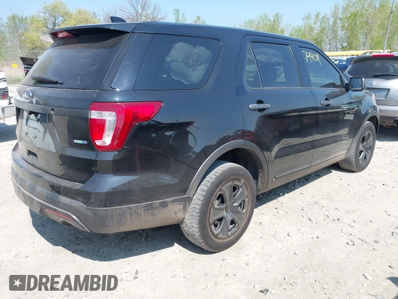 2017 Ford Police Interceptor Utility with VIN 1FM5K8AR2HGC56862, listed as a IAAI auction lot 42274409 with 92,662 mi miles and . Bid and sale history available at DreamBid. Image 4.