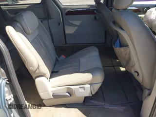 2007 Chrysler Town & Country Touring with VIN 2A4GP54LX7R183977, listed as a IAAI auction lot 42049186 with Not Provided miles and . Bid and sale history available at DreamBid. Image 8.