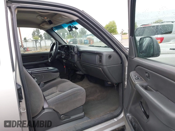 2005 Chevrolet Silverado 1500 LS with VIN 2GCEC19V751211824, listed as a IAAI auction lot 41944646 with 209,917 mi miles and . Bid and sale history available at DreamBid. Image 5.