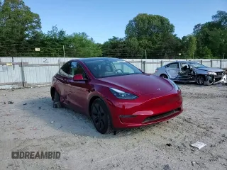 2024 Tesla Model Y Long Range with VIN 7SAYGDEE6RA318973, listed as a Copart auction lot 55586435 with 8,700 mi miles and Salvage title. Bid and sale history available at DreamBid. Image 13.