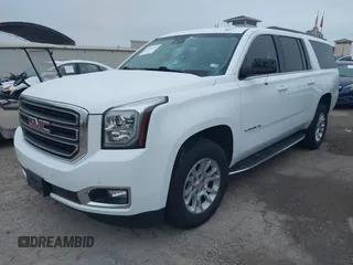 2019 GMC Yukon XL SLT z VIN 1GKS1GKC8KR395425, wystawiony jako IAAI lot #41910104 z przebiegiem 105 760 mil mil oraz . Historia ofert i sprzedaży dostępna na DreamBid. Obrazek 16.