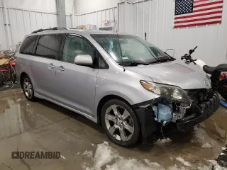2012 Toyota Sienna SE with VIN 5TDXK3DC3CS180574, listed as a Copart auction lot 45020255 with 240,341 mi miles and Clean Title. Bid and sale history available at carsss.com. Image 4.