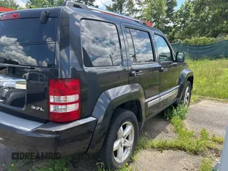 2008 Jeep Liberty Limited with VIN 1J8GN58K58W165434, listed as a Copart auction lot 61976925 with 131,536 mi miles and Clean title. Bid and sale history available at DreamBid. Image 4.