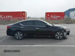 2019 Nissan Altima 2.5 SL with VIN 1N4BL4EV6KC165666, listed as a IAAI auction lot 41793064 with 171,927 mi miles. Bid and sale history available at carsss.com. Image 13.