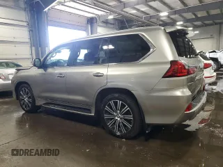 2018 Lexus LX 570 z VIN JTJHY7AX6J4261835, wystawiony jako Copart lot #55998945 z przebiegiem 99 673 mil mil oraz Szkody całkowita. Historia ofert i sprzedaży dostępna na DreamBid. Obrazek 2.