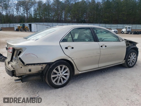 2014 Toyota Camry SE with VIN 4T1BK1FK6EU538389, listed as a Copart auction lot 46941325 with 223,201 mi miles and Salvage Title. Bid and sale history available at carsss.com. Image 3.