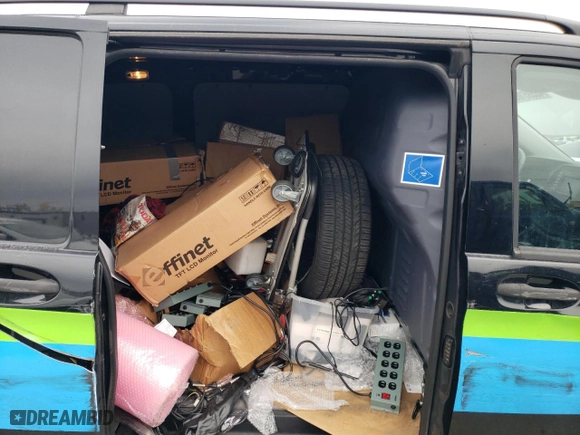 2016 Mercedes-Benz Metris Cargo Van with VIN WD3PG2EAXG3171266, listed as a Copart auction lot 43595185 with 101,889 mi miles and Salvage Title. Bid and sale history available at carsss.com. Image 11.