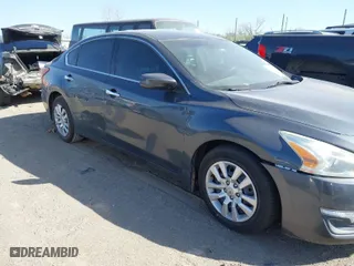 2013 Nissan Altima 2.5 SL with VIN 1N4AL3AP1DN568197, listed as a IAAI auction lot 41825919 with 107,846 mi miles. Bid and sale history available at carsss.com. Image 6.