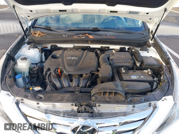 2014 Hyundai Sonata SE with VIN 5NPEC4AC5EH880717, listed as a IAAI auction lot 41275243 with 145,577 mi miles and . Bid and sale history available at DreamBid. Image 10.