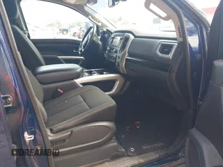 2018 Nissan Titan SV z VIN 1N6AA1E61JN500822, wystawiony jako IAAI lot #42339293 z przebiegiem 152 573 mil mil oraz . Historia ofert i sprzedaży dostępna na DreamBid. Obrazek 5.