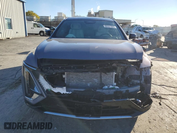 2024 Cadillac LYRIQ Sport z VIN 1GYKPWRK9RZ123889, wystawiony jako Copart lot #80591984 z przebiegiem 3 036 mil mil oraz Szkoda całkowita • Salvage title. Historia ofert i sprzedaży dostępna na DreamBid. Obrazek 5.