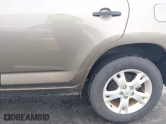 2009 Toyota RAV4 with VIN JTMBK33V99D008325, listed as a IAAI auction lot 41929170 with 108,916 mi miles. Bid and sale history available at carsss.com. Image 13.